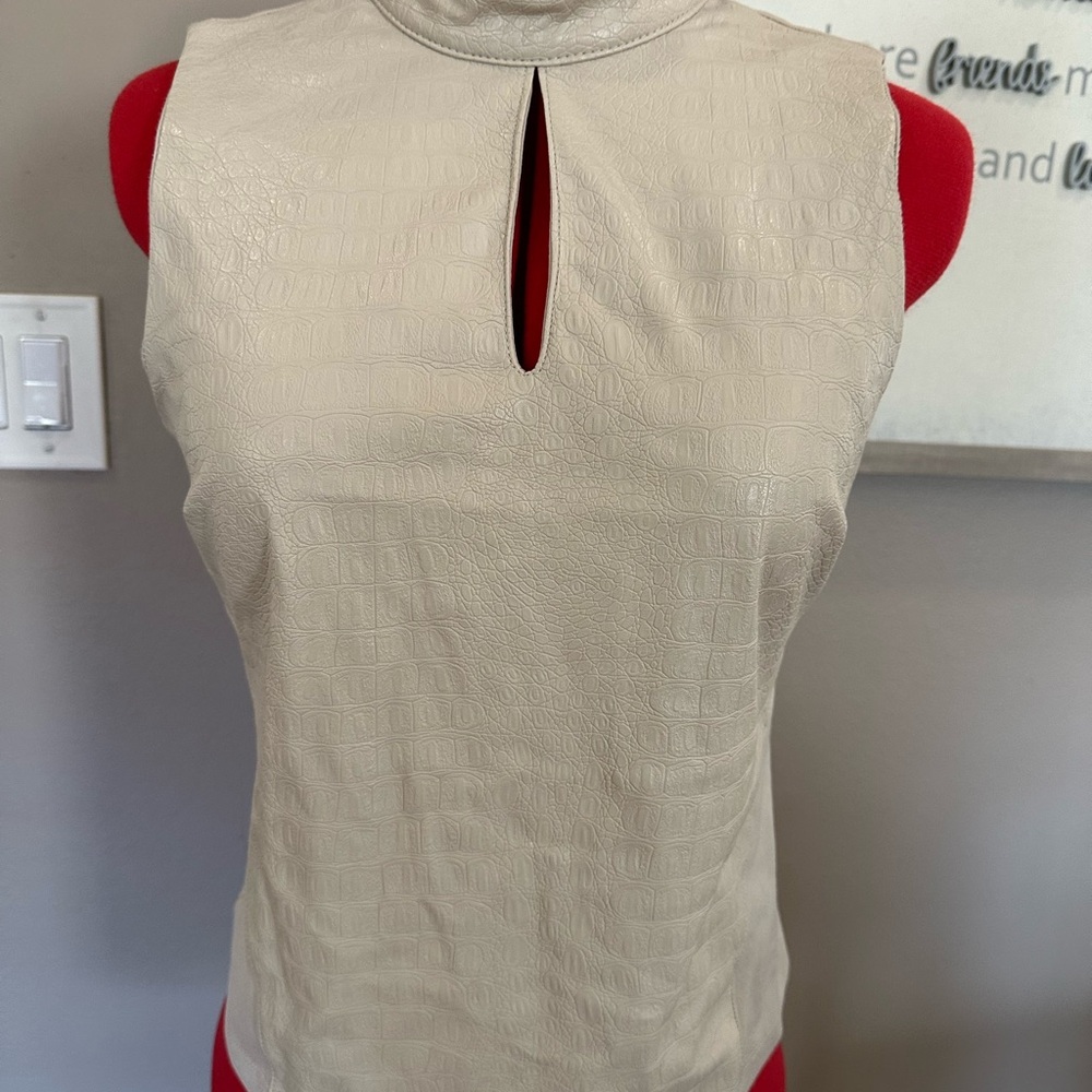 Marc New York Cream Sleeveless Blouse